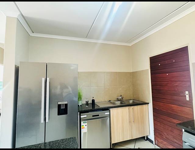 2 BEDROOM APARTMENT FOR SALE IN SAGEWOOD